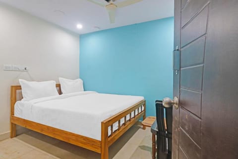 OYO Sri Vasudha Residency Near Nexus Hyderabad Hotel in Hyderabad