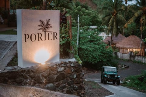 Porter Hotel - Jungle Retreat Hôtel in Pujut