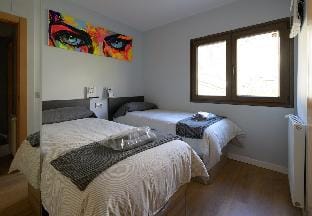 Apartamento telecabina Vallnord - Bike park 641 Vacation rental in AD400 La Massana, Andorra