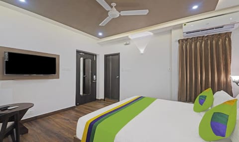 Treebo Trend Raffis' Andalusia Railway Station Hotel in Puducherry