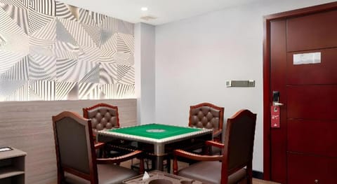 Borrman Hotel Huizhou Danshui High-speed Railway Huiyang Station Vacation rental in Shenzhen