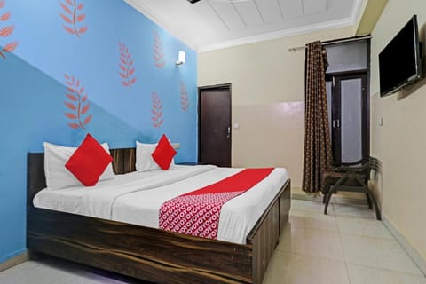 OYO Hotel International Near Indira Gandhi International Airport Hotel in New Delhi