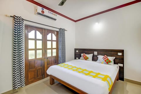 Super OYO Pradeep Guest House Near Baga Beach Vacation rental in Baga