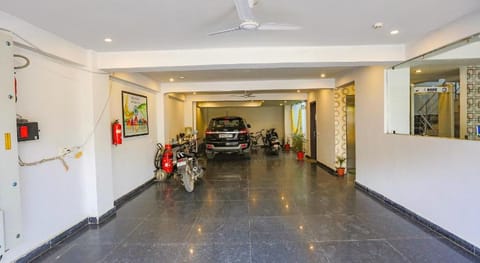 Novel Suites Dwarka Hotel in Delhi