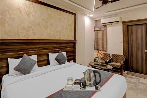 OYO Townhouse 951 Dharam Villa Hotel in Noida