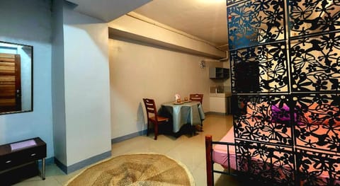 Budget Backpackers Transient House near NAIA by RedDoorz Vacation rental in Pasay