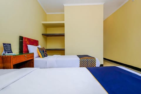 Hotel elen Vacation rental in Batu Layar