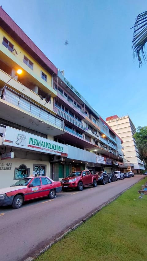 VALLEY HOTEL Vacation rental in Kota Kinabalu