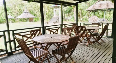 OYO Home 90491 Flinstone Lodge Vacation rental in Sabah