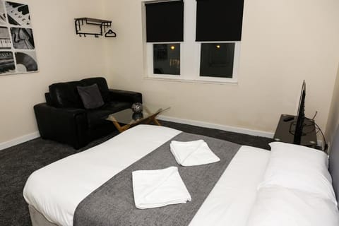 Alexander Apartments Rooms 1 Bed and Breakfast in Sunderland