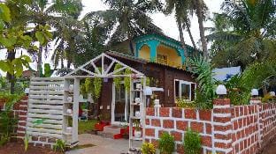 Arambol Lake Resort Hotel in Mandrem