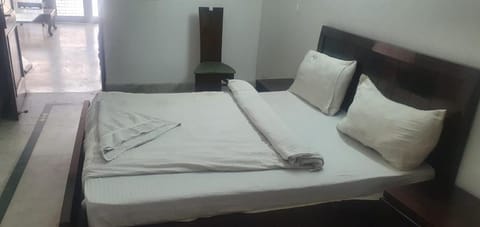 OYO Royal Inn Near Lotus Temple Hotel in New Delhi