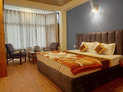 Hotel Link Way-A Riverside Hotel Hotel in Manali