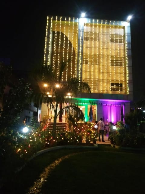 Varanasi Palace Hotel in Varanasi
