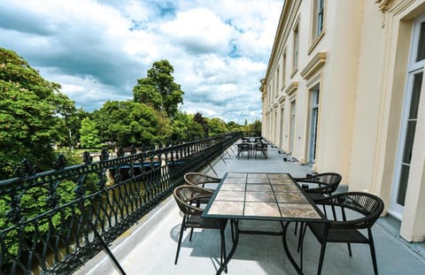 Victoria Colonnade ApartHotel Vacation rental in Royal Leamington Spa