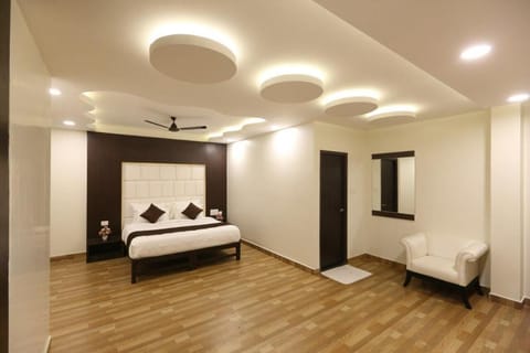Rich Inn Studios and Suites Bed and Breakfast in Chennai