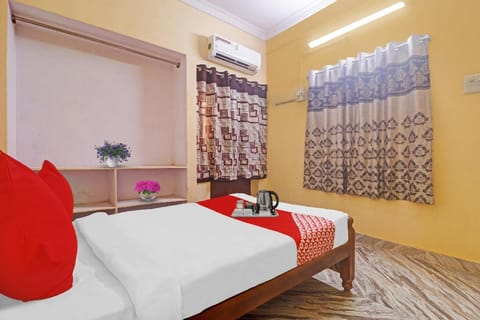 OYO 88892 Pratap Guest House Hotel in Secunderabad