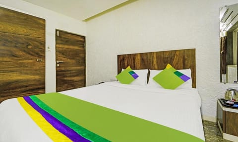 Treebo Trend Shindola Resort With Valley View Near Mahabaleshwar Market Hotel in Mahabaleshwar