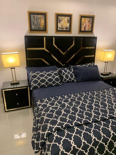 One Bedroom Apartment Luxury Furnished Condo in Lahore