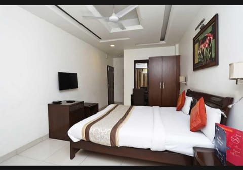 OYO 89703 Red Horse Hotel in Gurugram