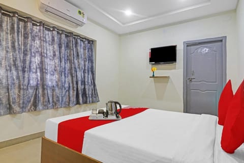 OYO 89644 Hotel R Square Hotel in Hyderabad