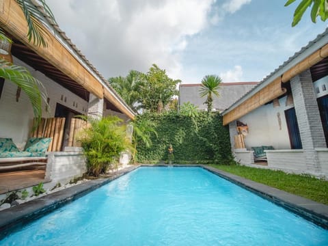 Terracotta Guest House Bali Bed and Breakfast in North Kuta