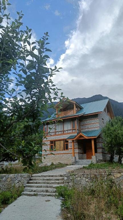 Cottage Palzey Manali Vacation rental in Manali