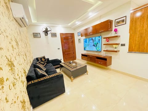 Sm Suites Apartment in Lahore