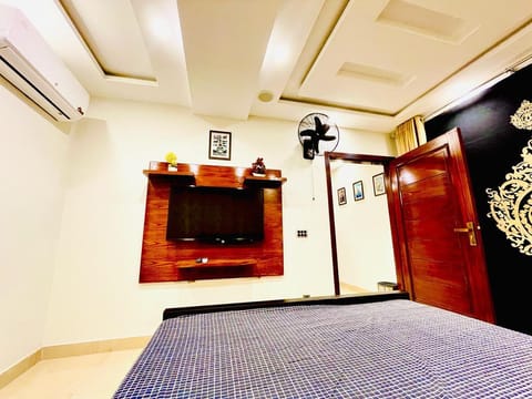 Sm Suites Apartment in Lahore