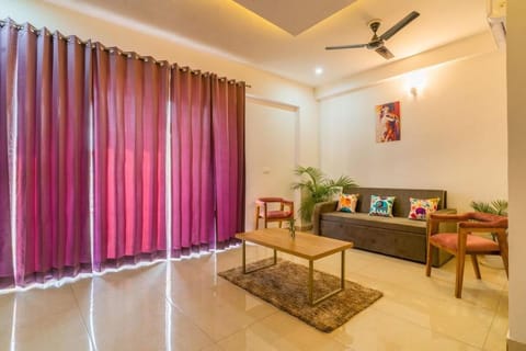 Bricks3 ! Stylish Furnished,1BHK with Living for 4 Apartment in Dehradun
