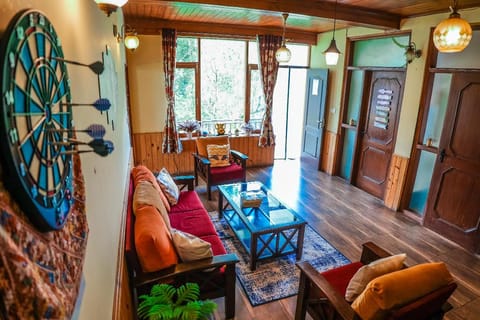 Bliss and Blossom Cottage, Manali Villa in Manali