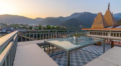 Madpackers Rishikesh Ganga View Vacation rental in Rishikesh