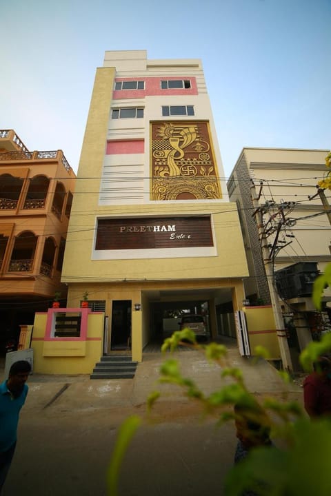 The Butterfly Luxury Serviced Apartments Apartahotel in Vijayawada