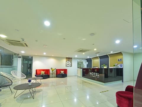 Super OYO Capital O 90545 Ho Hotel Vacation rental in Malacca