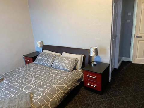 St Pauls Rd - Townhouse Accommodation Vacation rental in Bradford