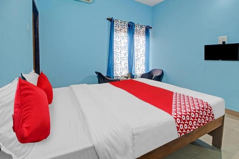 OYO Flowers Guest House Near Calangute Beach Hotel in Calangute