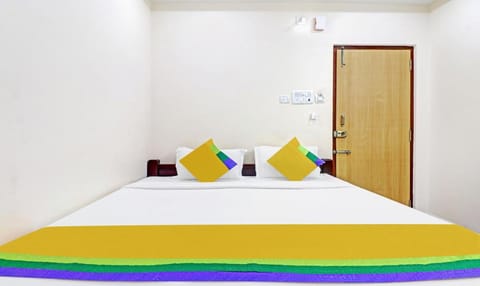 Itsy By Treebo - Vardhan Stay Inn Hotel in Tirupati