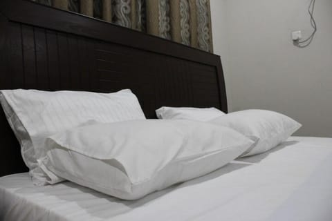 The Guest House, Room Near Airport Vacation rental in Islamabad