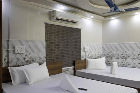 ANANDALOKE RESIDENCY Vacation rental in Kolkata