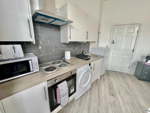 Cheerful 1 Bed Apartment Cardiff City Centre - Penarth Rd 2 Vacation rental in Cardiff