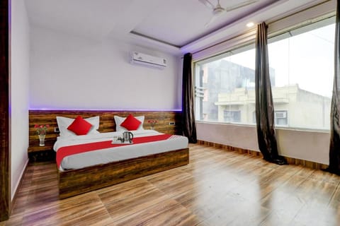 Flagship Hotel Times Square Vacation rental in Noida