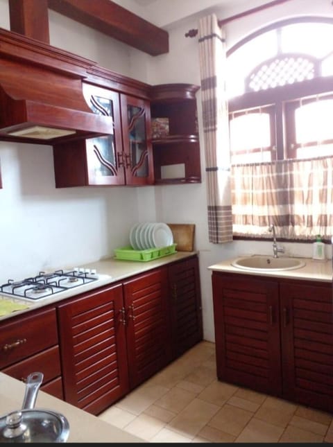 Lovely 2-bedroom fully furnished condo Apartment in Dehiwala-Mount Lavinia