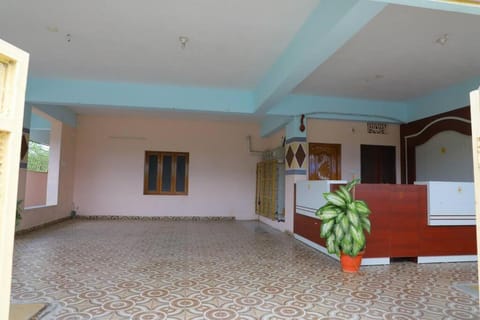 SLS Home Stay Apartment hotel in Tirupati
