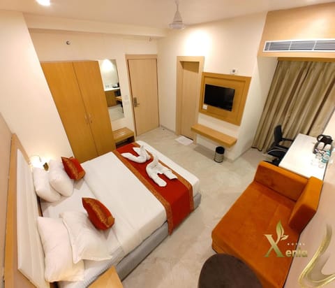 HOTEL XENIA Hotel in Varanasi