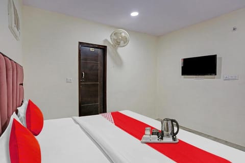 OYO Grand Villa Near Akshardham Hotel in Noida