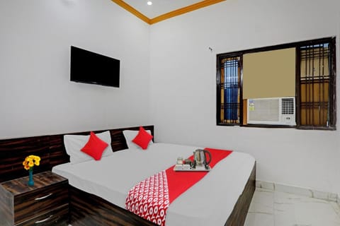 Flagship Krishna Guest House Near Lulu Mall Hotel in Lucknow