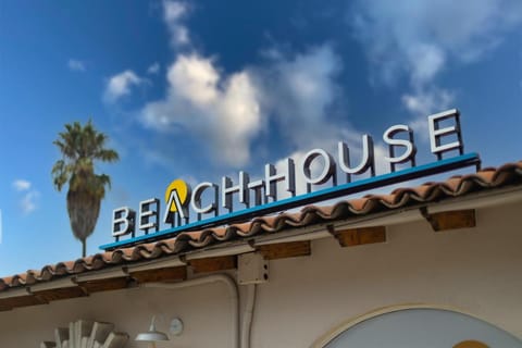 Beach House by Eazy Hotel in Ensenada
