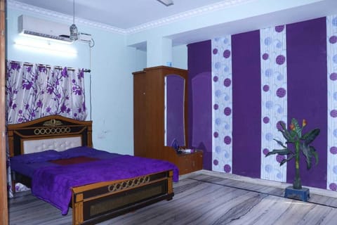 OYO Home 81015 Hill Side Guest House Hotel in Hyderabad