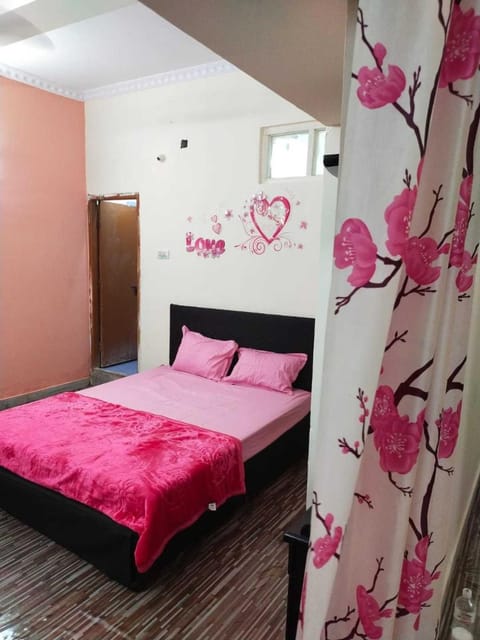 OYO Home 81015 Hill Side Guest House Hotel in Hyderabad