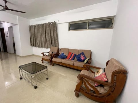 Peaceful 2BHK apartment near Xperia Mall, Dombivli Vacation rental in Thane